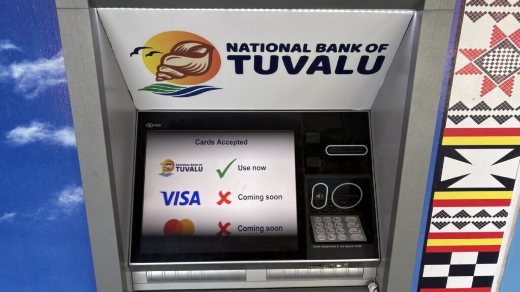 フナフティ国際空港にある NATIONAL BANK OF TUVALUのATM。