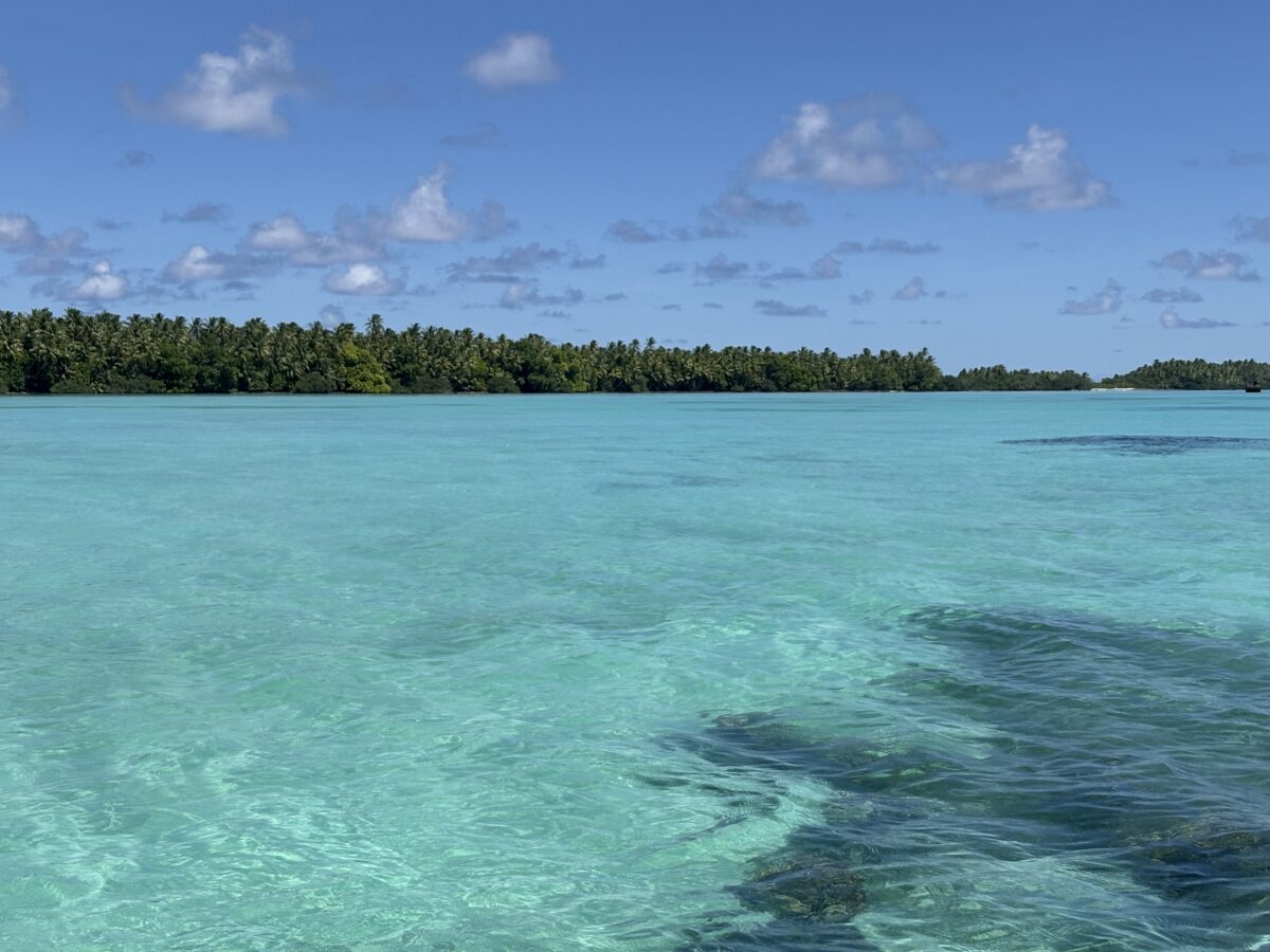 美しいツバルの海